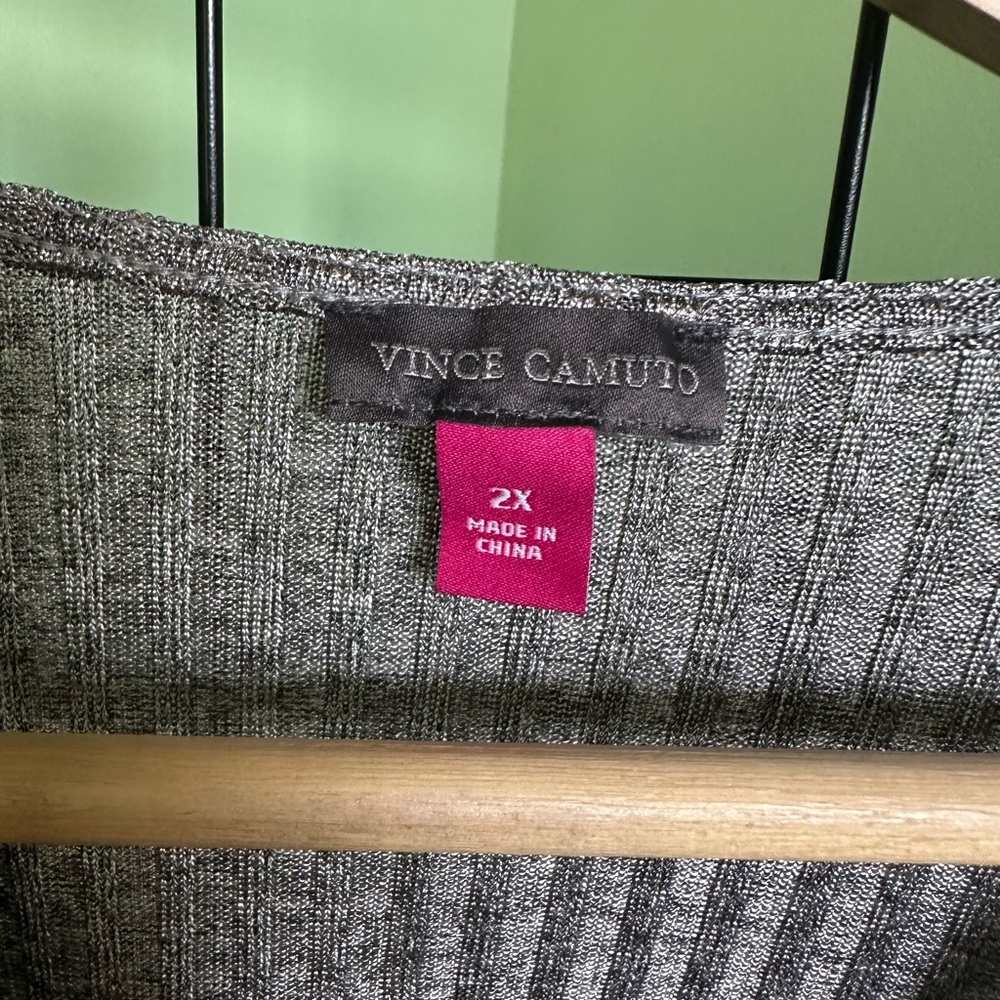 Vince Camuto Gray Shimmer Long Sleeve Drape Front Blouse Size 2 XL - Picture 3 of 4